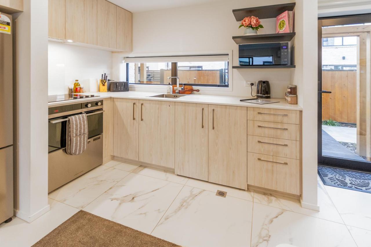 شقة Vibrant City Abode - 2 Bed 2 Bath كريستتشيرش المظهر الخارجي الصورة